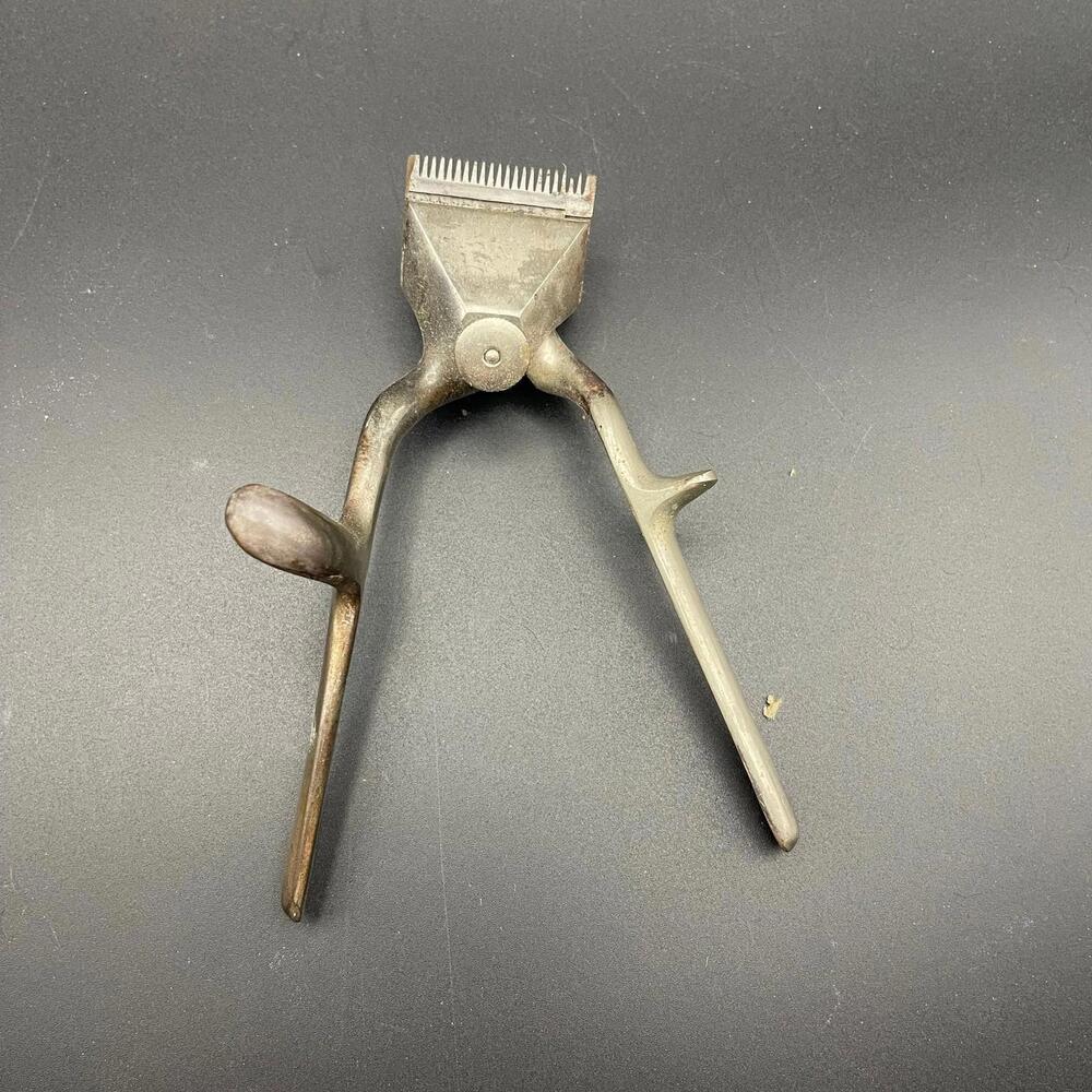 Vintage Manual Hand Hair Clippers